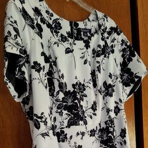 Beautiful Black and White Dress